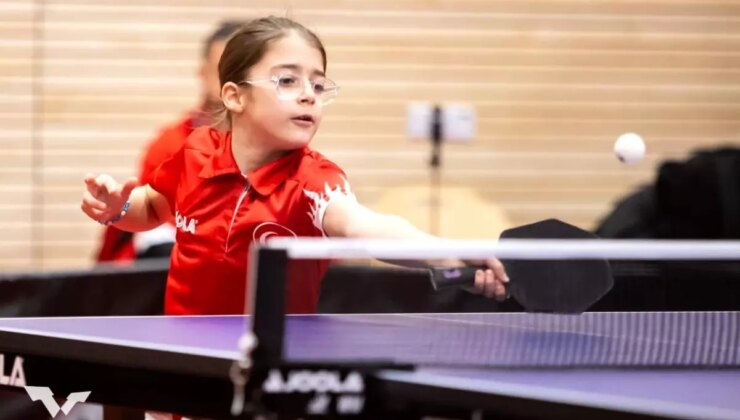 Aybige Feride Üstündağ, Berlin’de U11 Masa Tenisi Şampiyonu Oldu