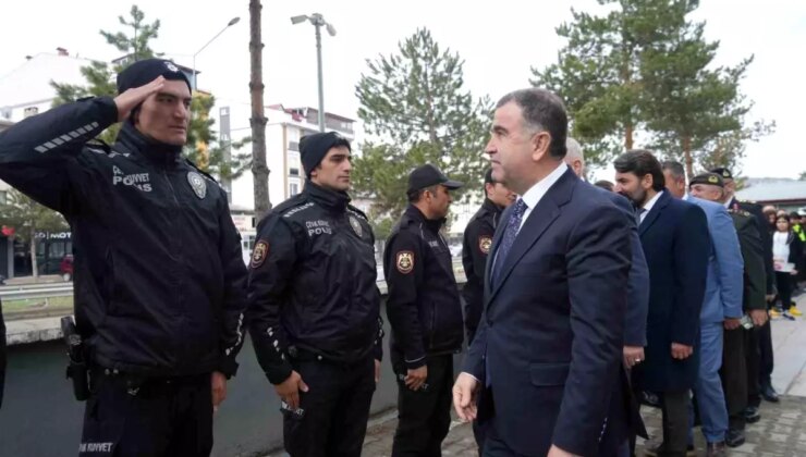 Bayburt’ta Geleneksel Bayramlaşma Programı Yoğun İlgi Gördü