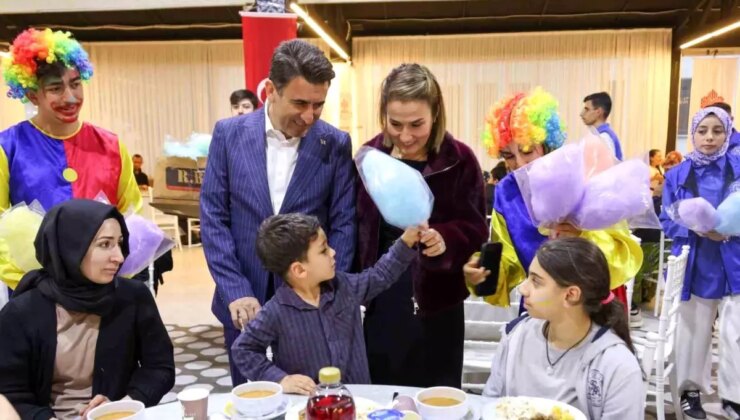 Bilecik’te Yetim ve Öksüz Çocuklar için İftar Programı Düzenlendi