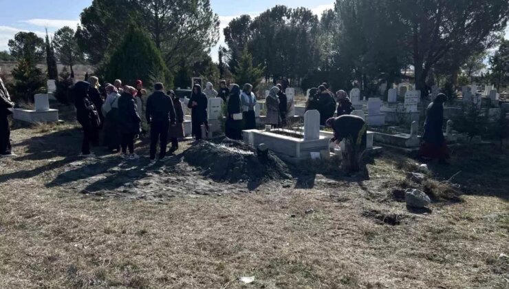 Çorum’da Yaşlı Kadın Bıçaklanarak Öldürüldü