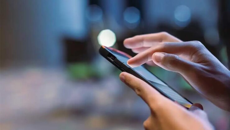 İsveç’te okullarda akıllı telefonlar yasaklandı