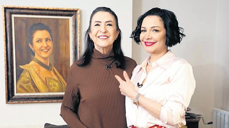 Sanat kokan evini Akın’a açtı