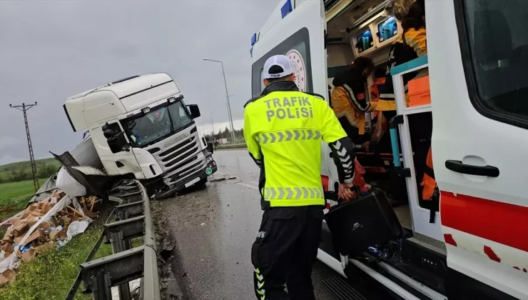 Çorum’da Tır Kazası: Sürücü Yaralandı