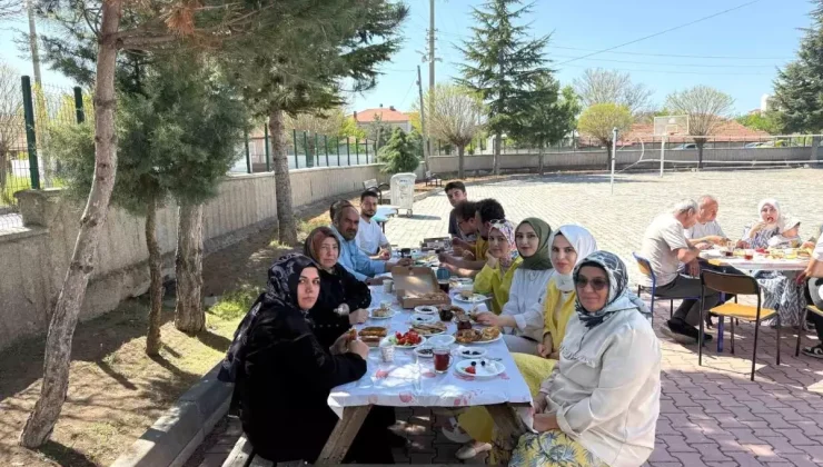 Özel Çocuklardan Anneler Günü’ne Duygu Dolu Sürpriz