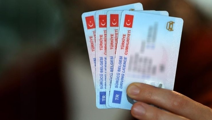 Eski tip ehliyetlerde bugün son! 2 milyondan fazla kişinin ehliyeti geçersiz sayılabilir