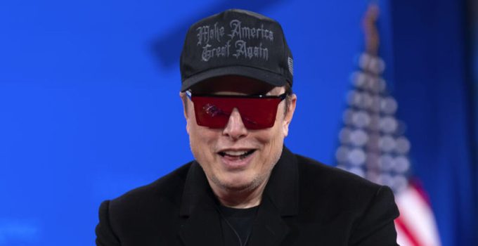 Elon Musk’tan enerji hamlesi! Tesla İngilizlere elektrik vermek için harekete geçti