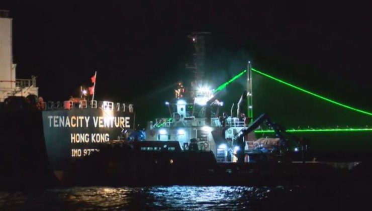 İstanbul Boğazı’nda gemi trafiği çift yönde askıya alındı