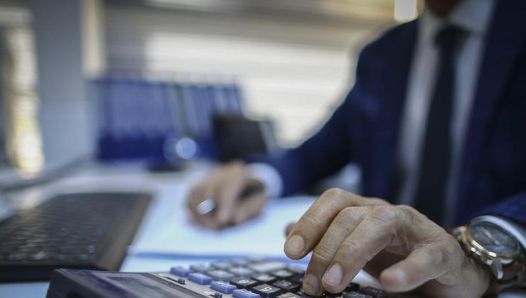 Maaşı toplu ödenen memura yüksek vergi