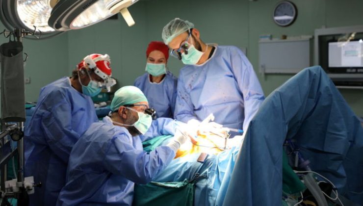 Önce doğum yaptı, ardından kalp ameliyatına alındı