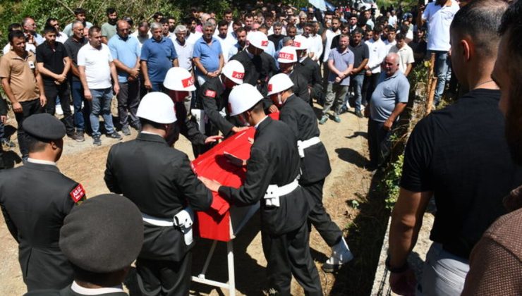 Şehit Uzman Çavuş Selami Acımaz, Samsun’da son yolculuğuna uğurlandı
