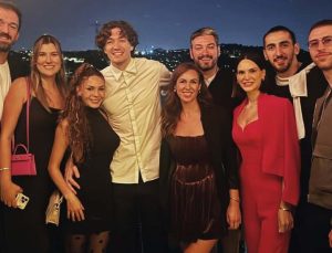 12 Dev Adam ve sevdikleri İstanbul’da bir arada