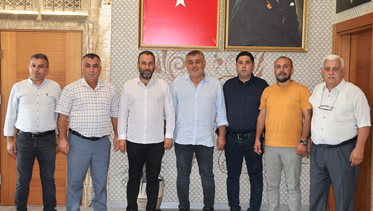 Aksu'da başkandan sonra CHP'li 6 meclis üyesi de istifa etti