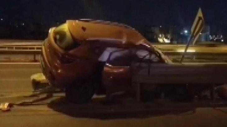 Ataşehir'de feci kaza! Otomobil bariyere çarptı; 1'i ağır 3 yaralı