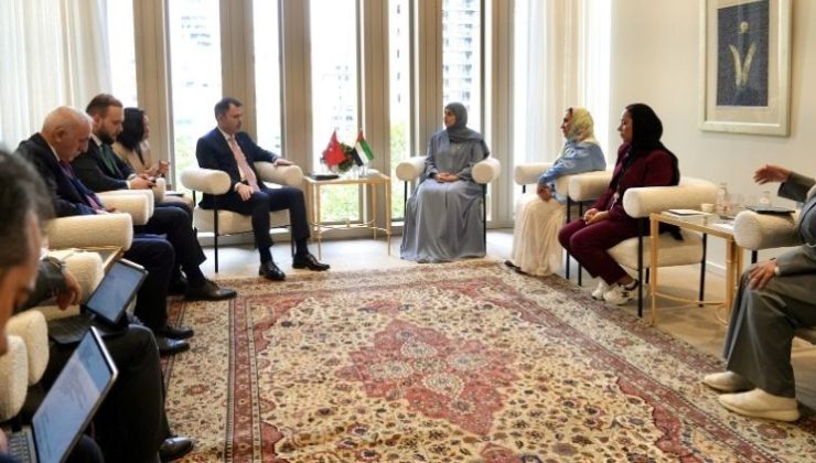 Bakan Kurum BAE’li mevkidaşı Shamsi ile görüştü