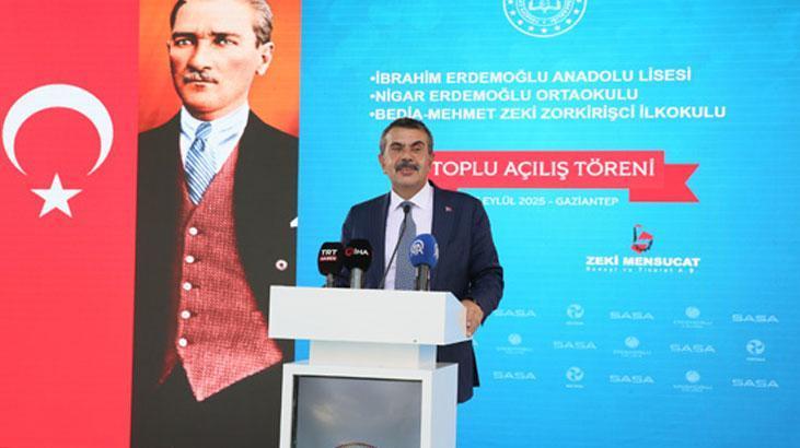 Bakan Tekin, Gaziantep'te toplu okul açılışı töreninde konuştu