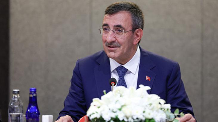 Cumhurbaşkanı Yardımcısı Yılmaz, İstanbul'da Doğu-Güneydoğu STK temsilcileriyle bir araya geldi