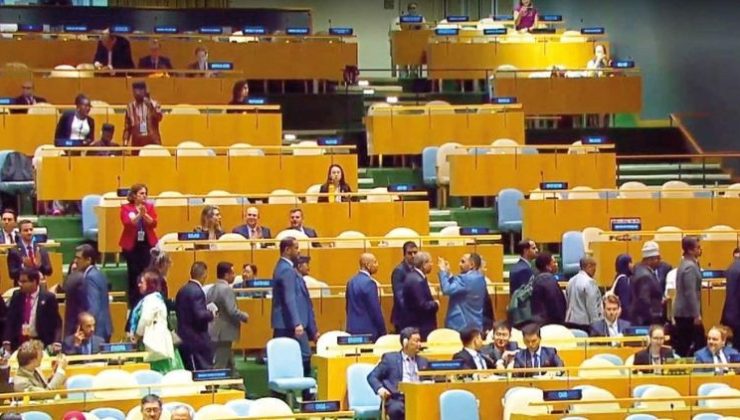 Delegeler salonu terk etti… Netanyahu BM’de boş sıralara konuştu