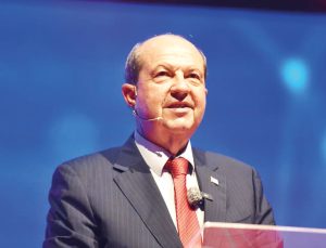 Erdoğan ‘2 devlet’ dedi, Kıbrıs siyaseti sallandı