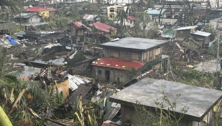 Filipinler’de doğal afetlerde ölenlerin sayısı artıyor: 2,8 milyon kişi sel ve tayfunlardan etkilendi