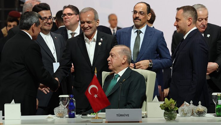 İİT-Arap Birliği Ortak Olağanüstü Zirvesi Katar’da başladı