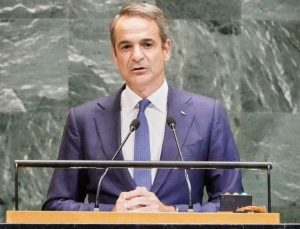 Miçotakis ‘diyalog’ isterken BM kürsüsünden Türkiye’ye yüklendi