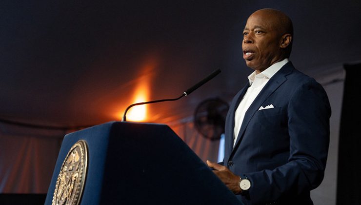 New York Belediye Başkanı Adams seçim yarışından çekildi