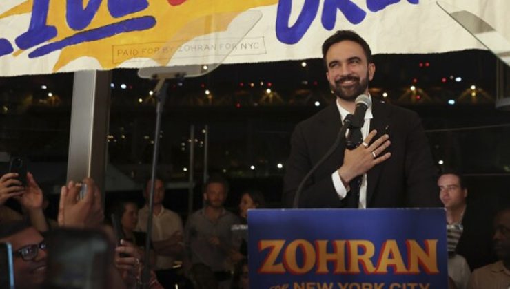 New York Valisi’nden Demokrat adaya destek