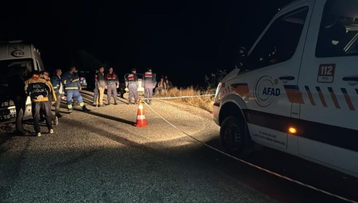 Otomobil uçuruma yuvarlandı: 4 ölü
