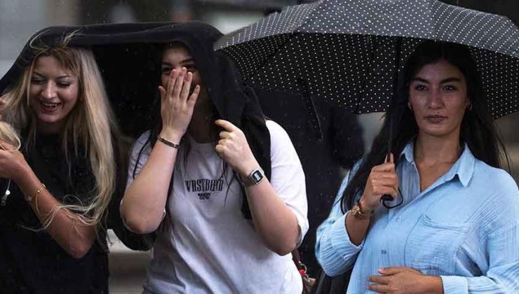 Perşembe gününe dikkat! Sıcaklıklar 10 derece düşecek: İstanbul dahil, sağanak geliyor