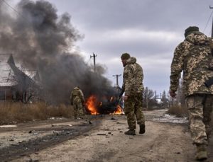 Rusya, Ukrayna’da bir yerleşim birimini ele geçirdi
