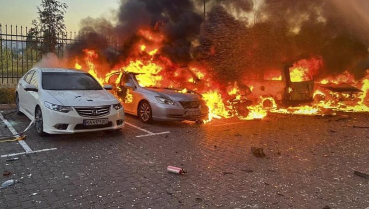 Rusya’dan Ukrayna’ya 580 İHA’lı saldırı