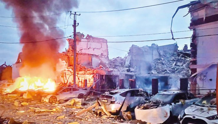 Rusya’dan Ukrayna’da dev saldırı! 500 dron 40 füze ile vurdu