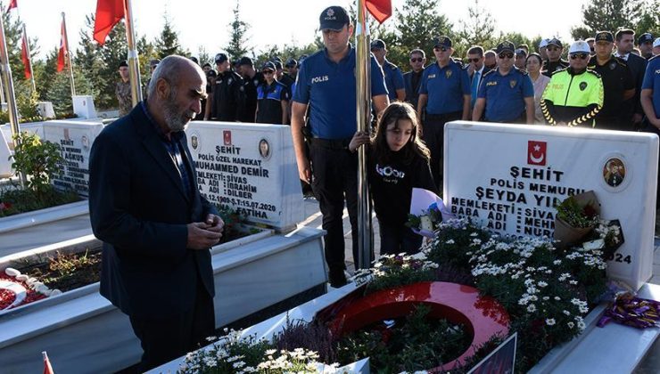 Şehit polis Şeyda Yılmaz, Sivas'ta kabri başında anıldı