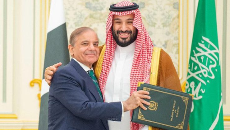 Suudi Arabistan ve Pakistan ortak savunma anlaşması imzaladı