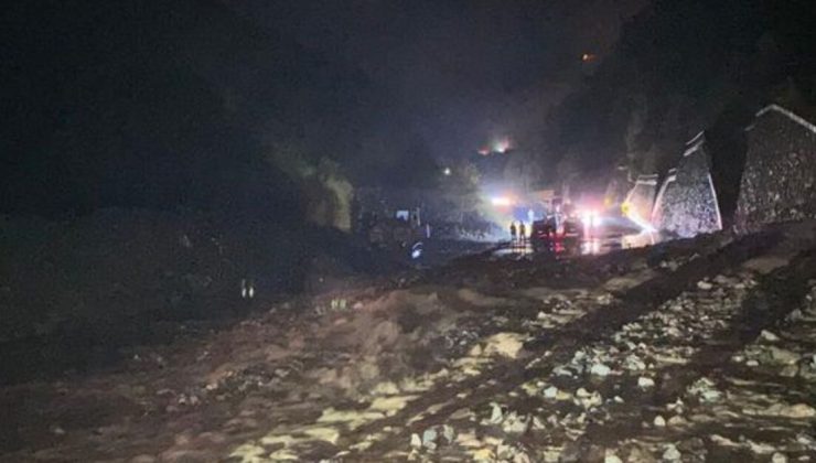 Trabzon’da sağanak hayatı olumsuz etkiledi
