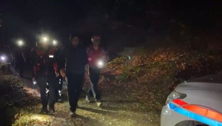 Uludağ’dan inmeye çalışırken mahsur kaldı; kurtarıldı