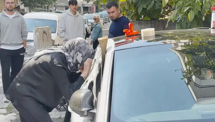 2 yaşındaki çocuk arabanın içinde mahsur kaldı