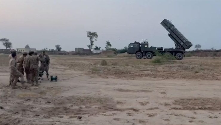 Afganistan ve Pakistan arasında sular durulmuyor… Yeniden çatışma çıktı