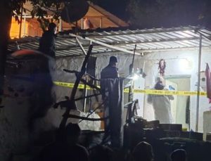 Aile içi tartışma! Oğlunu öldürüp eşini ağır yaraladı