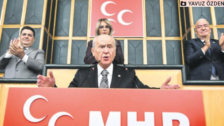 Bahçeli, Öcalan’ı işaret etti: SDG/YPG’ye direkt çağrıda bulunmalı