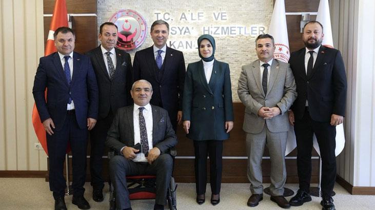 Bakan Göktaş, AK Parti Genel Başkan Yardımcısı Sırakaya ve beraberindeki heyetle bir araya geldi