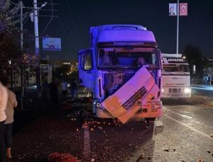 Batman’da 2 TIR çarpıştı: 1 ölü, 1 yaralı