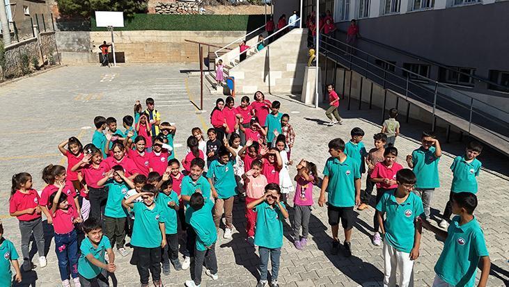 Bir köyün tamamı aynı soyadı taşıyor! 'Yeşilyurt' köyünde isim krizi