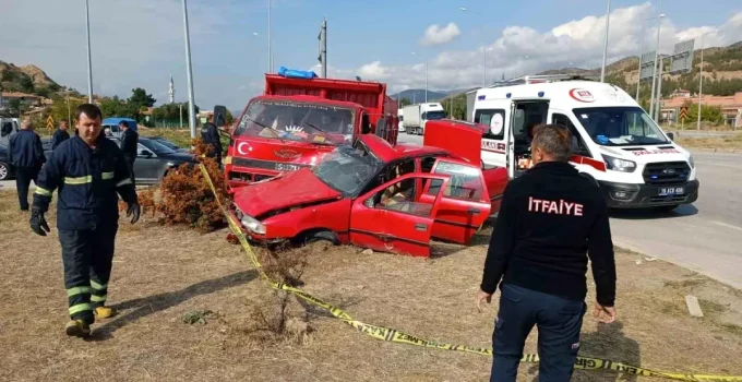 Çorum’da Otomobil ve Kamyonet Çarpıştı: 1 Ölü