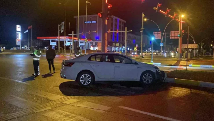 Çorum’da Trafik Kazası: Sürücü Yaralandı