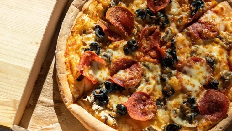 Dünyaca ünlü pizzacı şubelerini teker teker kapatıyor