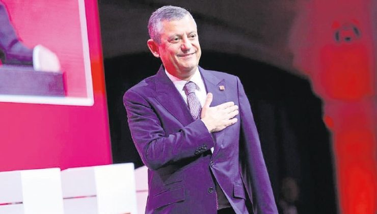 ‘Türkiye’de sosyal demokrasi yükseliyor’