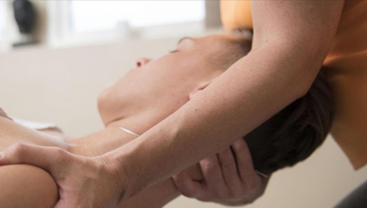 Ehliyetsiz kişilerce yapılan boyun masajları gençlerde inme sebebi