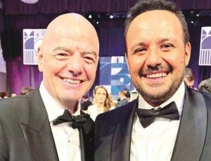 FIFA Başkanı’nı duygulandırdı