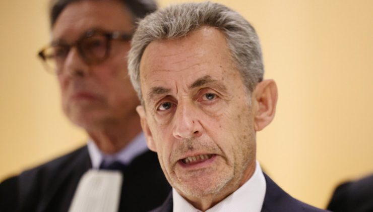 Fransa’nın eski Cumhurbaşkanı Sarkozy yarın cezaevine giriyor, tek kişilik hücrede kalacak